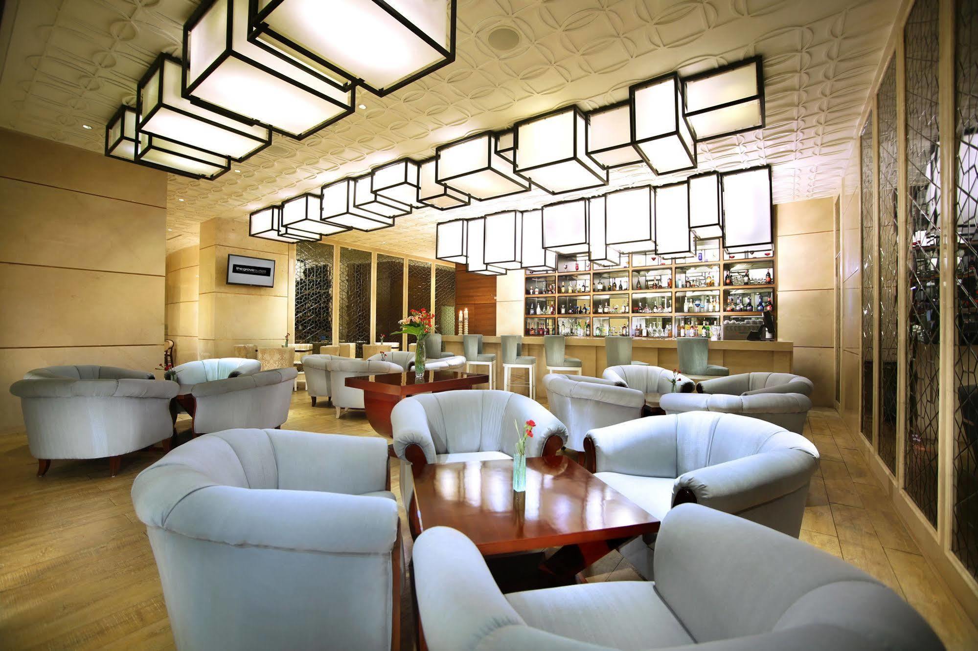 The Grove Suites By Grand Aston Giacarta Esterno foto