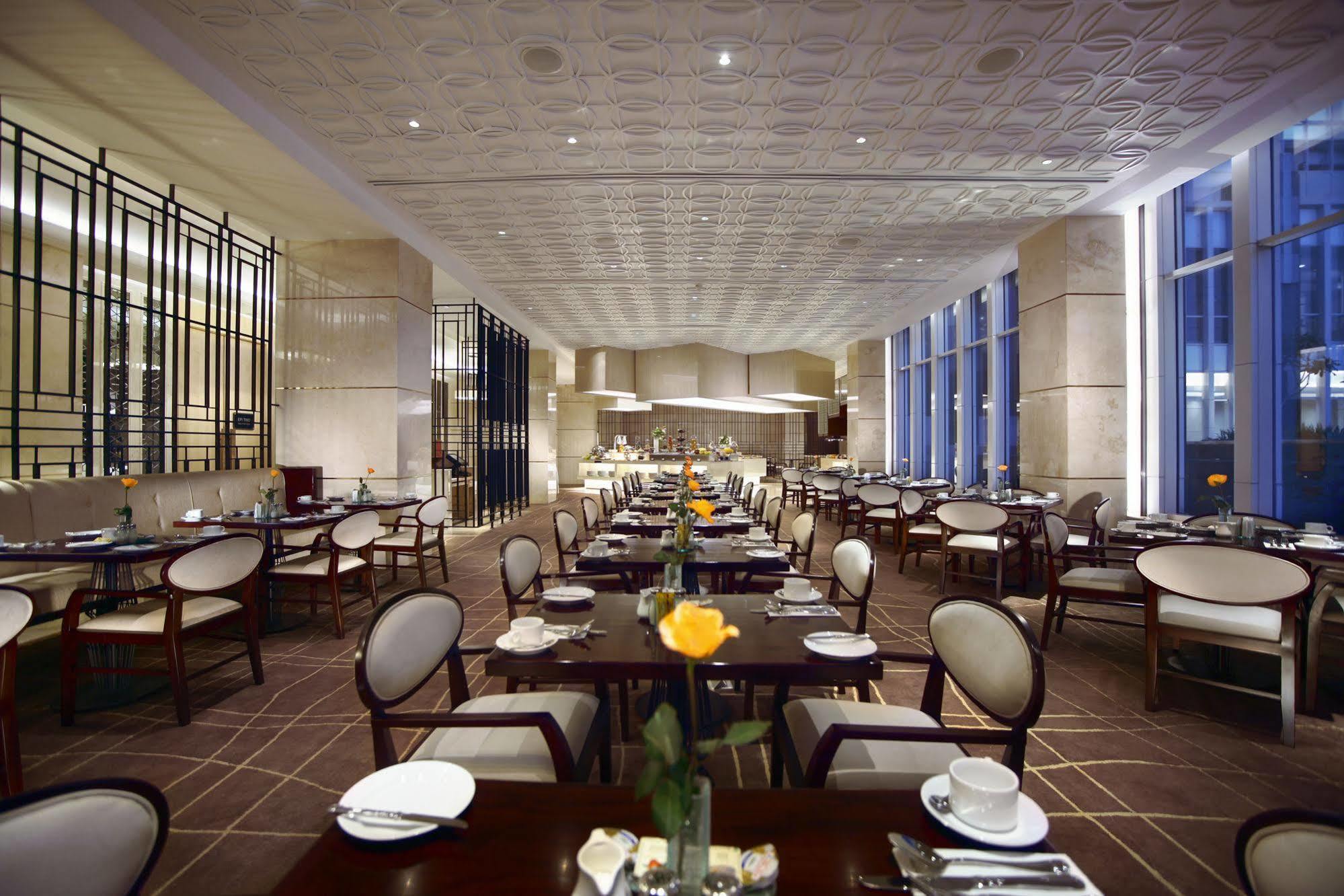 The Grove Suites By Grand Aston Giacarta Esterno foto